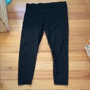 Fabletics Black Cropped Pants